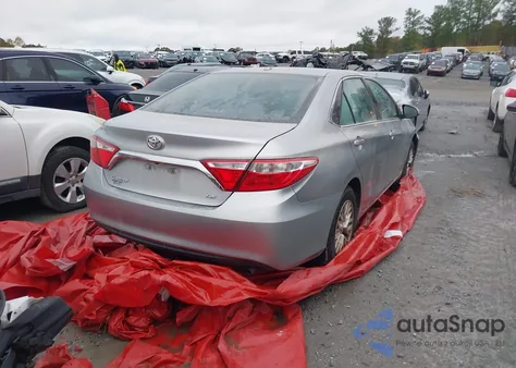 2017 Toyota Camry Le z USA, uszkodzony, nr VIN 4T1BF1FK8HU338946